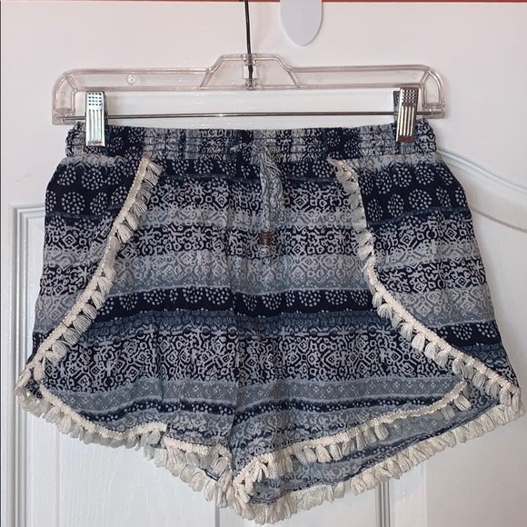 Abercrombie & Fitch Girls Flounce Shorts Fringed - Picture 1 of 5